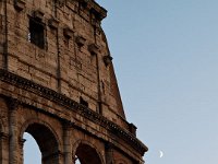 A020522Rom Moonrise